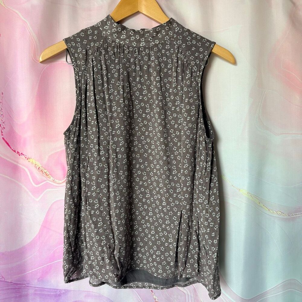 Anthropologie Cloth & Stone S Gray White Floral High Neck Sleeveless Blouse Top